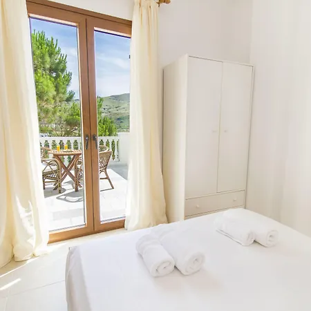 بيت ضيافة Petrino