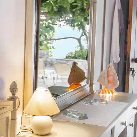 بيت ضيافة Petrino Ambrami