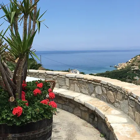 Petrino بيت ضيافة Ambrami